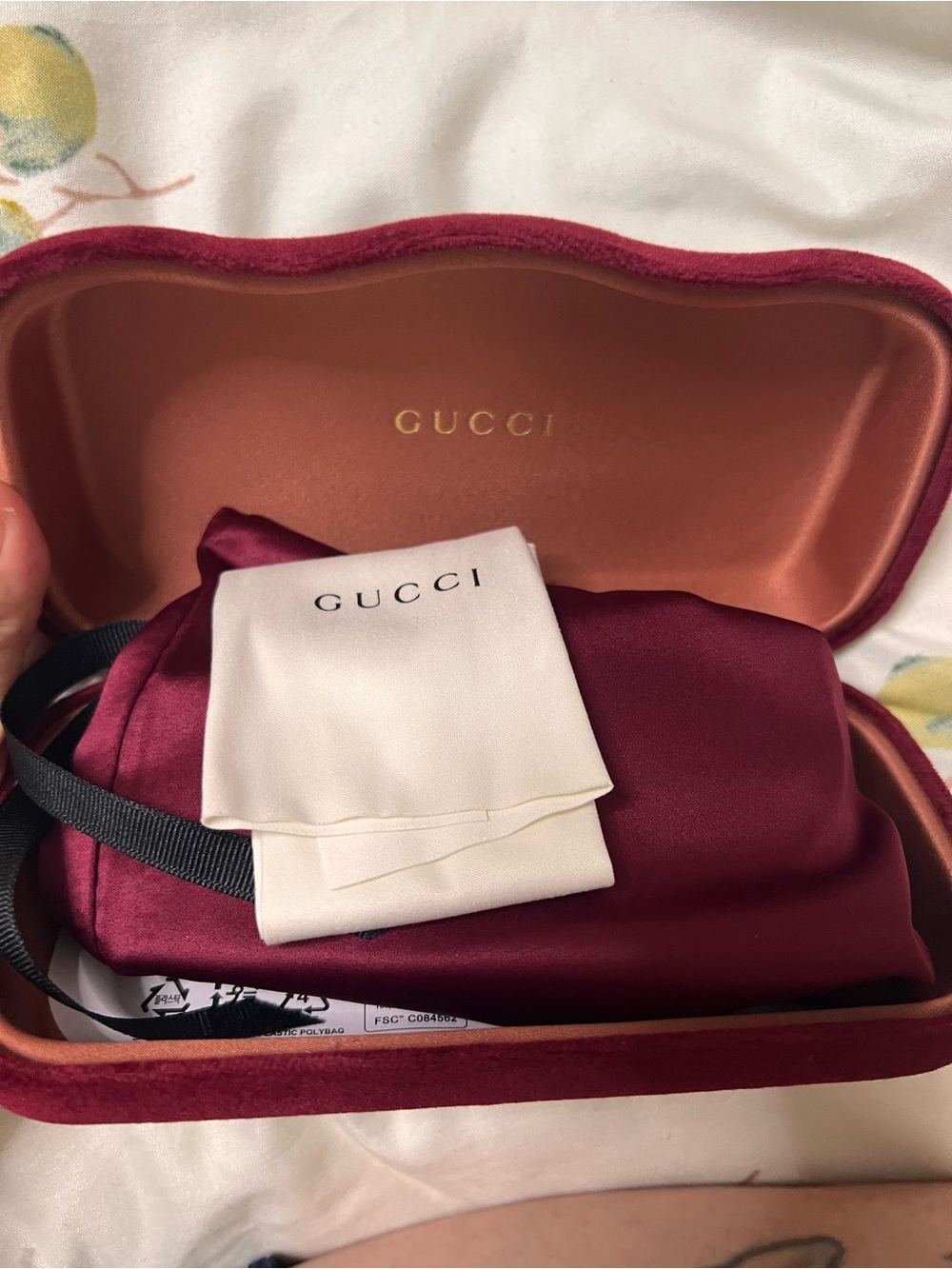Gucci Black Women's Oversized Aviator Sunglasses - Picture 8 of 10